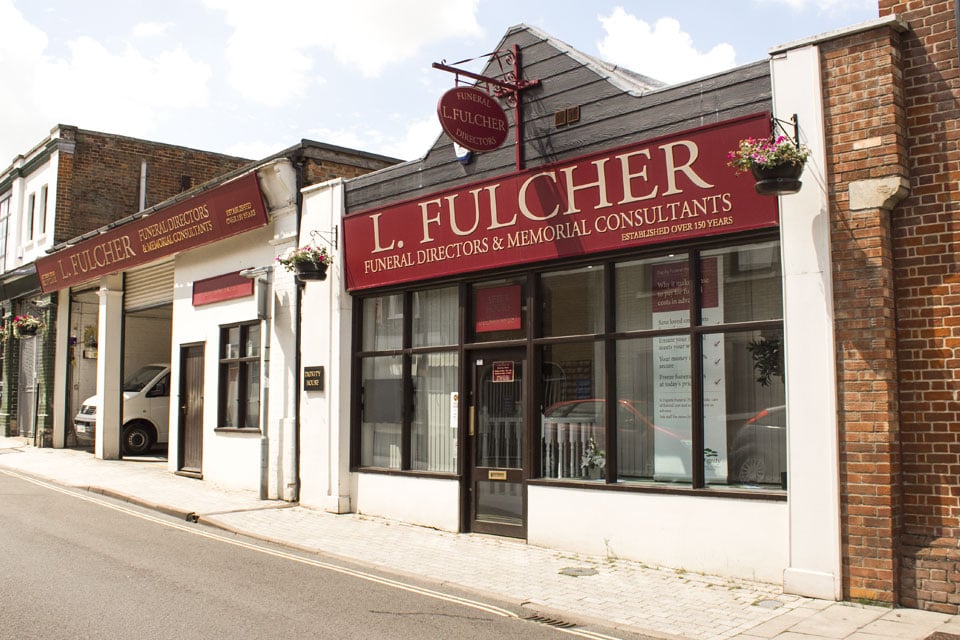 L Fulcher Funeral Directors